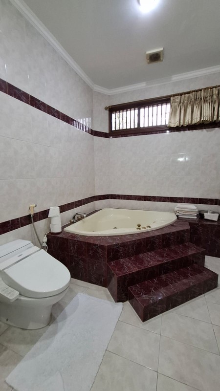 Rumah Bagus Di Jl Melati Lestari, Lebak Lestari Lebak Bulus Jakarta Selatan