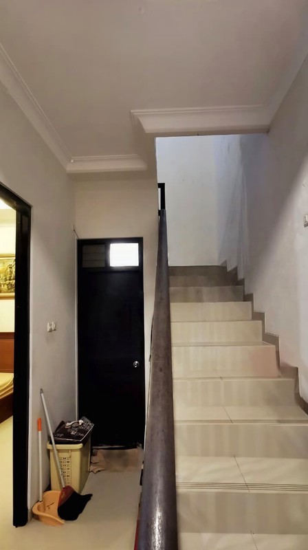 Kesempatan Langka! Rumah Rungkut Surabaya 2 M - Siap Huni & Lokasi Premium