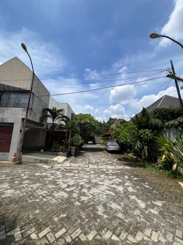 Dijual Rumah Bagus, dalam Cluster Di kawasan Rempoa Bintaro Jakarta Selatan