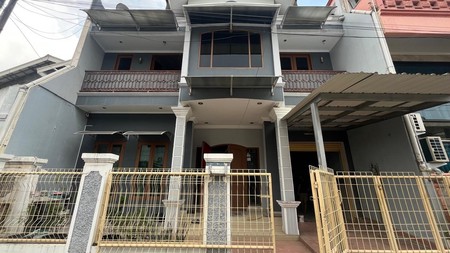 Rumah Bagus 2 Lantai Lingkungan Adem Dan Nyaman, Di Malaka Country Estate, Duren Sawit.