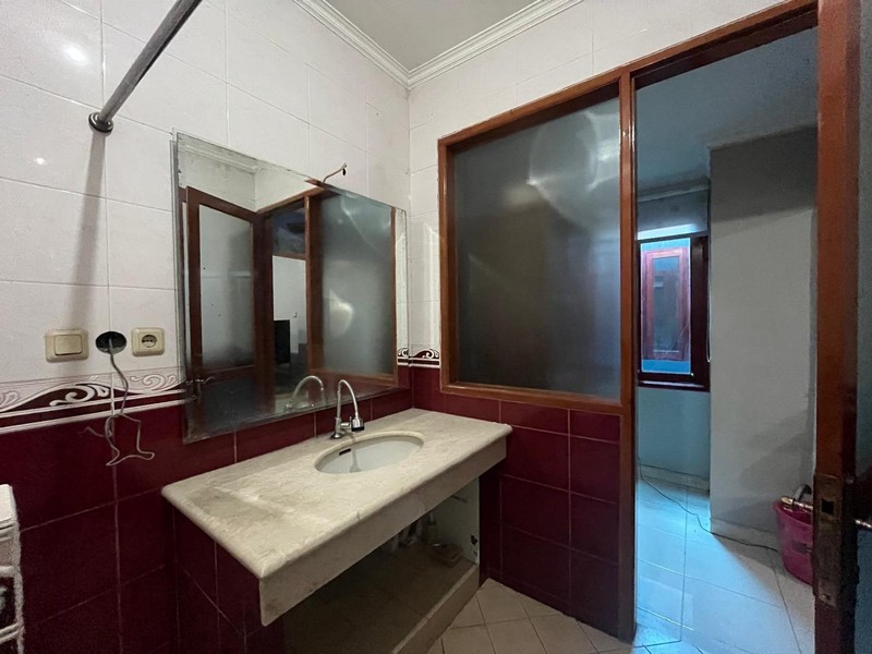 Rumah Bagus 2 Lantai Lingkungan Adem dan Nyaman di Malaka Country Estate Duren Sawit