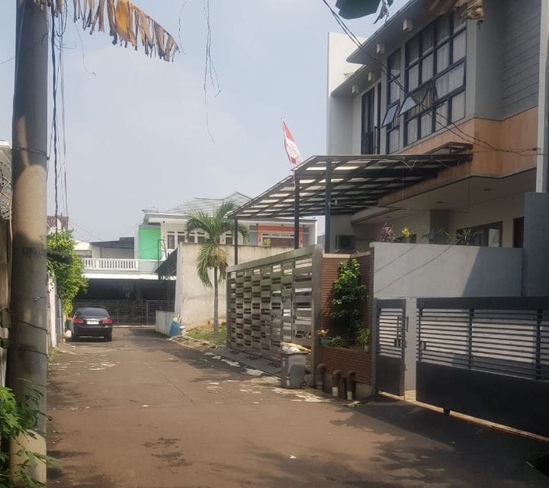 Rumah Bagus 2 Lantai di Batu Ampar Kramat Jati Lokasi dekat Mall PGC Cililitan