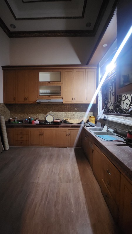 Dijual Rumah Mewah di Kedamaian