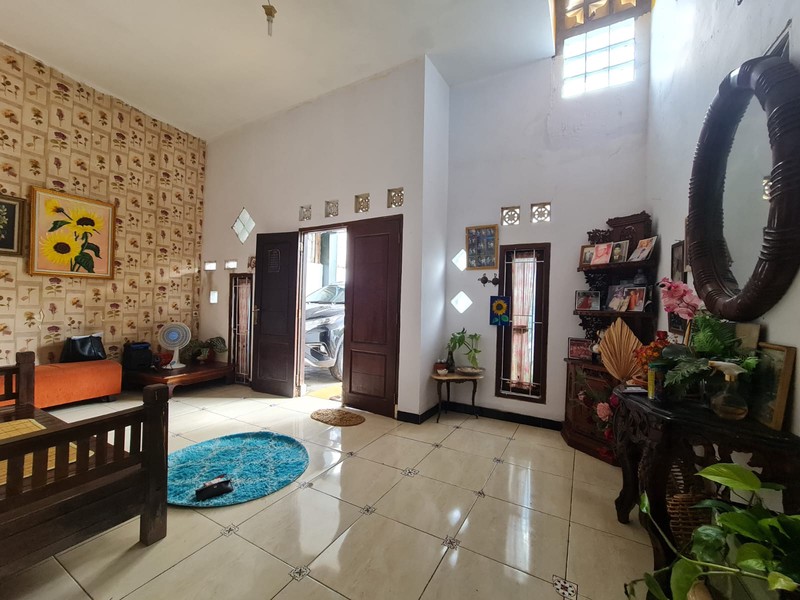 Rumah Hitung Tanah Area Cipete