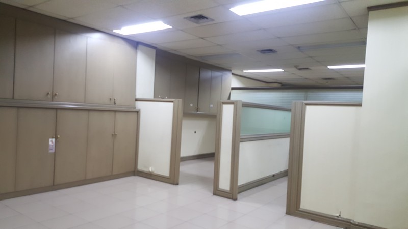 DIJUAL GEDUNG PERKANTORAN DI JALAN JOHAR, MENTENG - 4 LANTAI