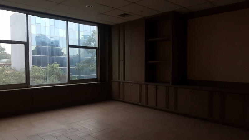 DIJUAL GEDUNG PERKANTORAN DI JALAN JOHAR, MENTENG - 4 LANTAI