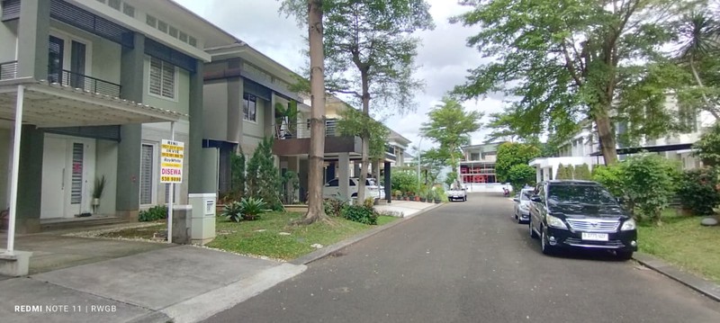 disewa rumah strategis nyaman asri kondisi baik siap huni Sutera Palma Alam Sutera Tangerang Selatan banten