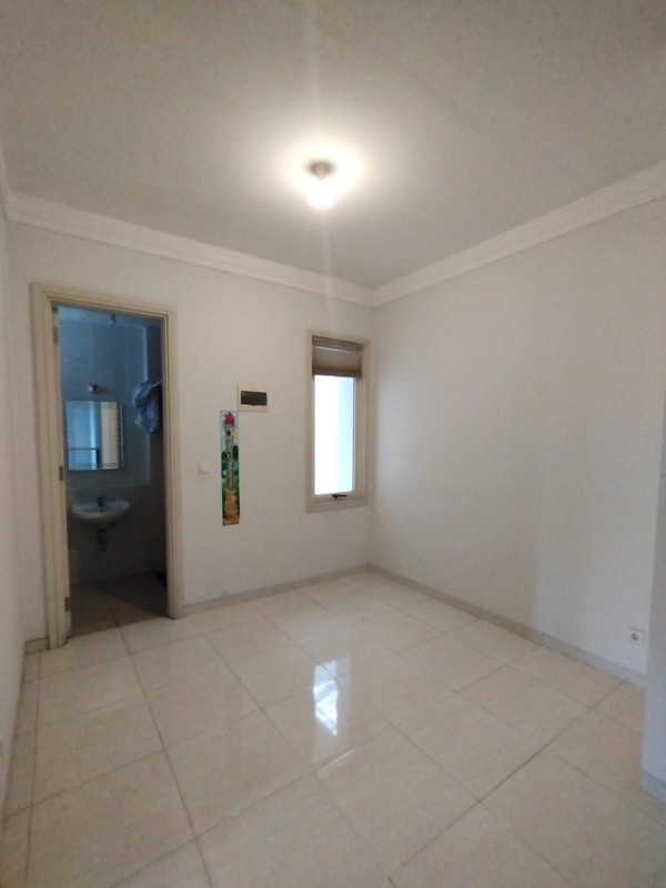 disewa rumah strategis nyaman asri kondisi baik siap huni Sutera Palma Alam Sutera Tangerang Selatan banten