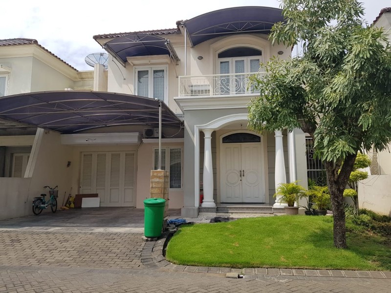 MURAH LUAS Dijual Rumah Wisata Bukit Mas 2 Luxemburg Surabaya Barat SPESIAL 4+1 Kamar Tidur Plus Garasi Carport 3 Mobil