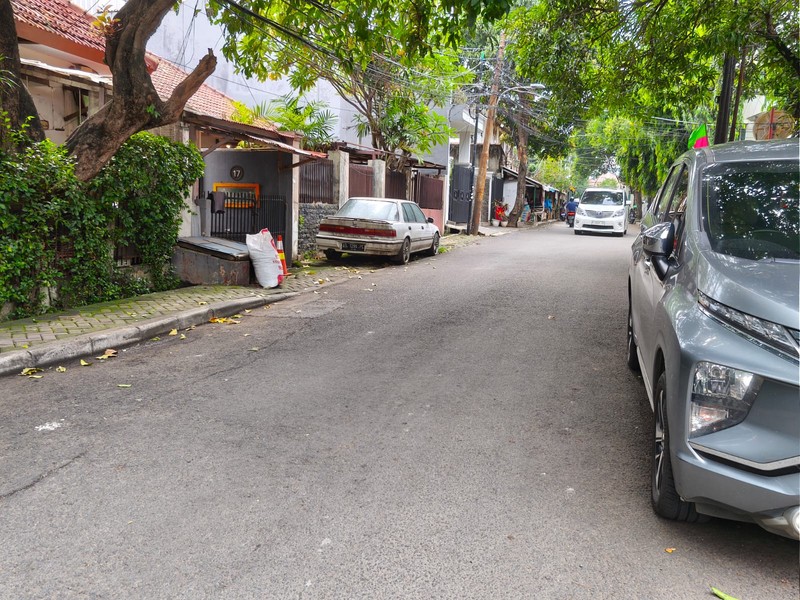 Rumah Hitung Tanah Lokasi Strategis Akses 2 Mobil di Tebet