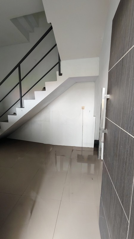 Rumah Semi-Apartemen Modern di Wonorejo Selatan II - Lokasi Strategis Dekat MERR, OERR & Kampus UPN
