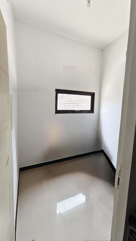 Strategis & Praktis. Rumah Compact, Semi-Apartemen Dekat MERR di Wonorejo Selatan II