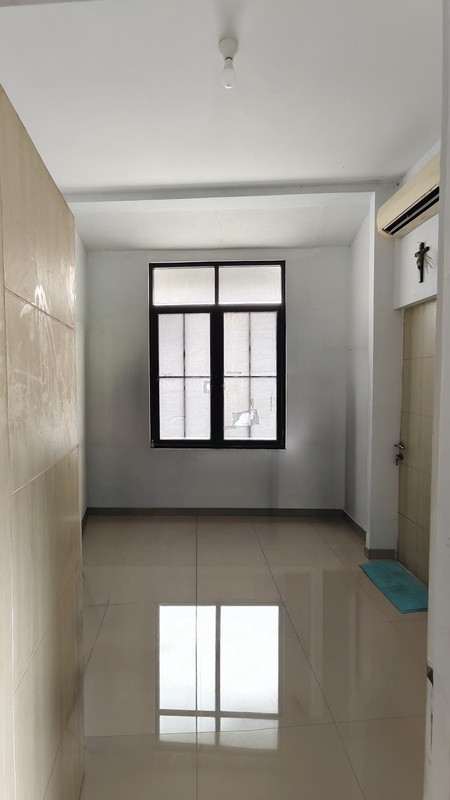 Strategis & Praktis. Rumah Compact, Semi-Apartemen Dekat MERR di Wonorejo Selatan II