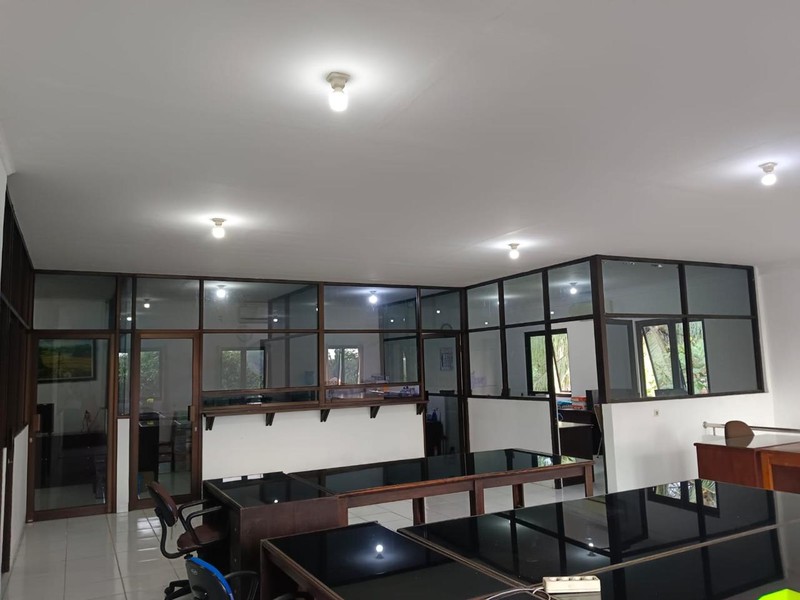 Dijual Gudang Strategis 2 Lantai Siap Pakai di Jalan Raya Soekarno Hatta KM 8 Magelang