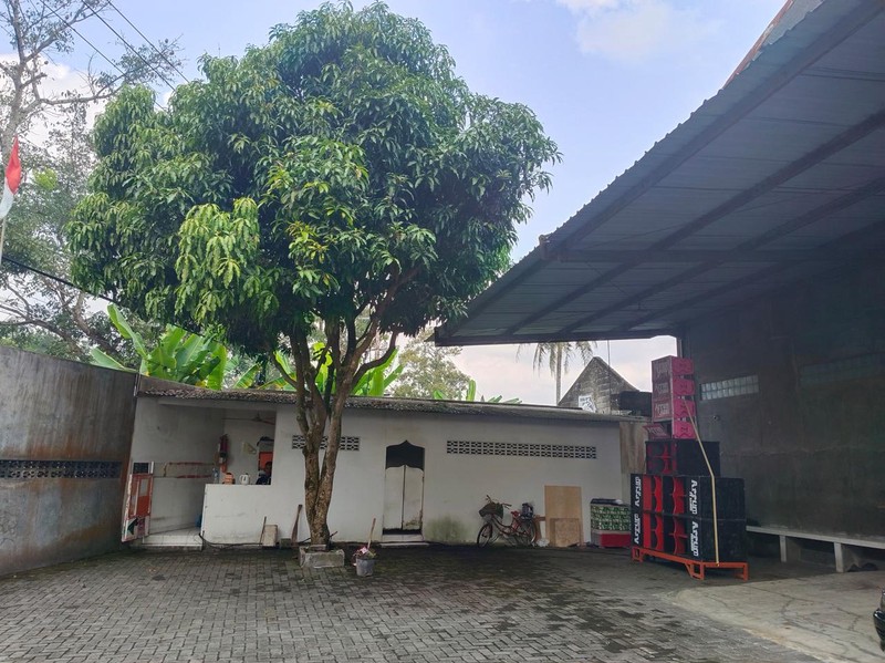 Dijual Gudang Strategis 2 Lantai Siap Pakai di Jalan Raya Soekarno Hatta KM 8 Magelang