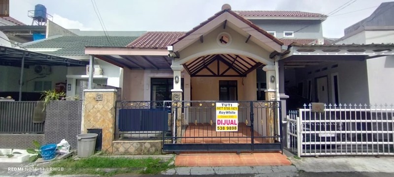 hanya 975jt nego shm bisa kpr  jual cepat rumah rapih nyaman strategis siap huni nusa loka bsd city
