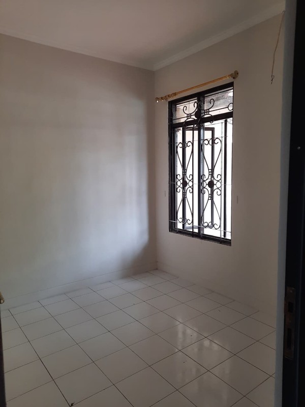 hanya 975jt nego shm bisa kpr  jual cepat rumah rapih nyaman strategis siap huni nusa loka bsd city