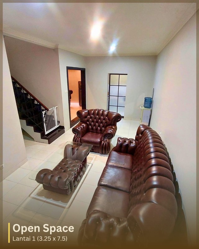 Dijual Rumah 2 Lantai Full Furnish Mewah di Perum Dekat Kampus AMIKOM 2, Ring Road Utara, Maguwoharjo, Depok, Sleman