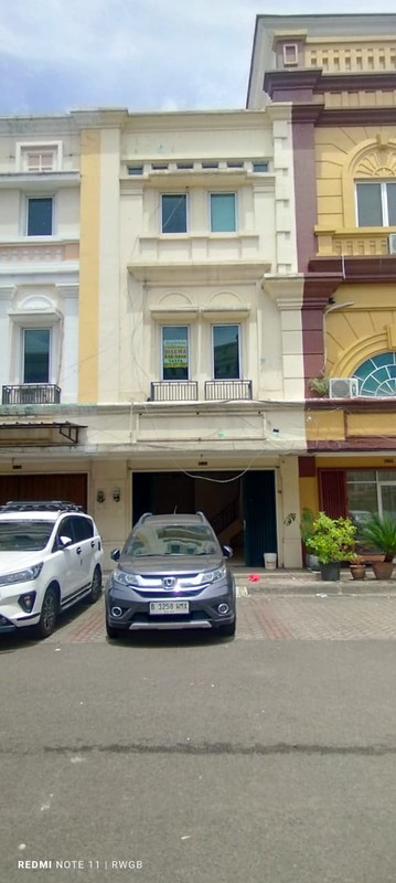 disewa ruko strategis siap huni ruko golden madrid 2 BSD City