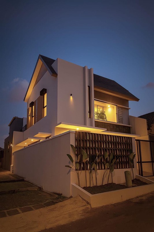 Jual cepat rumah area kencana loka bsd city strategis kondisi baru siap huni