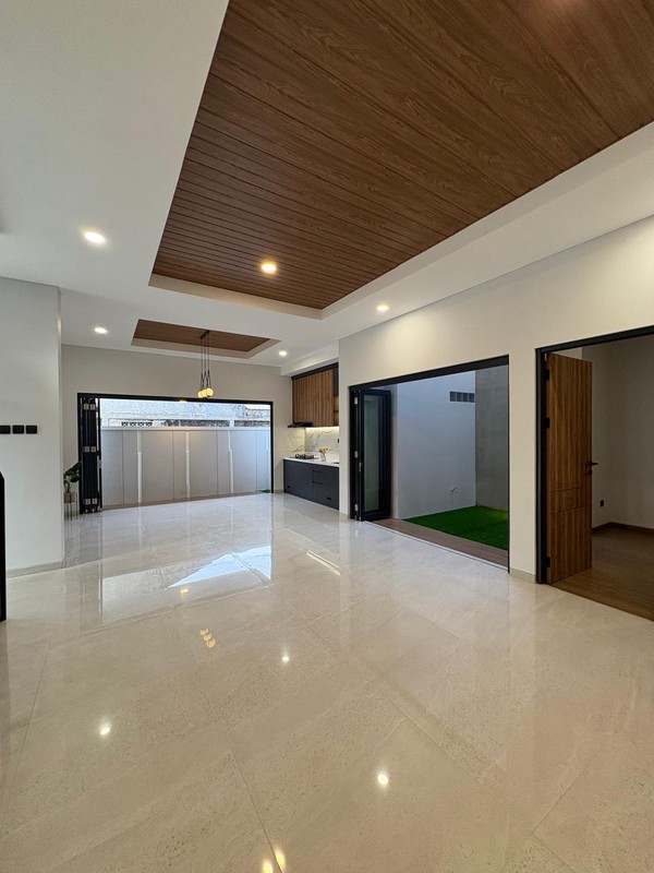 Jual cepat rumah area kencana loka bsd city strategis kondisi baru siap huni