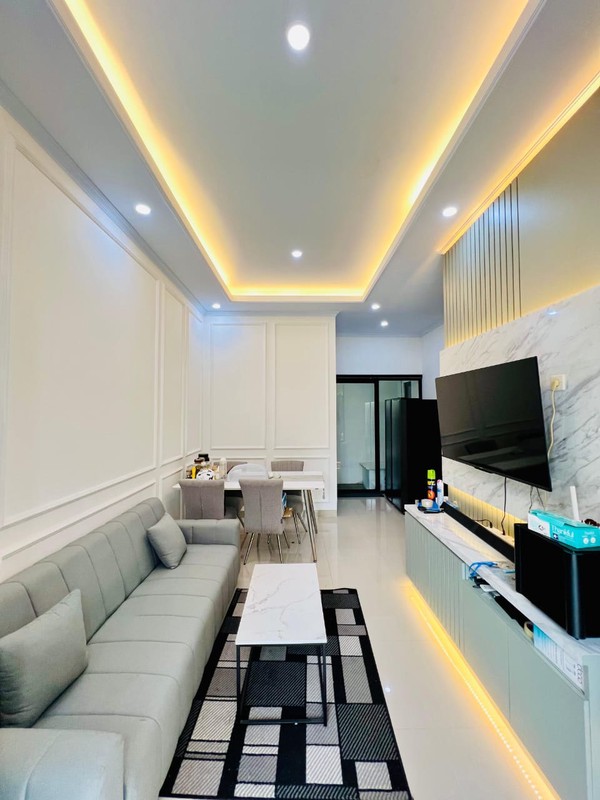 Rumah Baru 2 Setengah Lantai, Siap Huni Fully Furnished, Bebas Banjir di Cilandak Timur