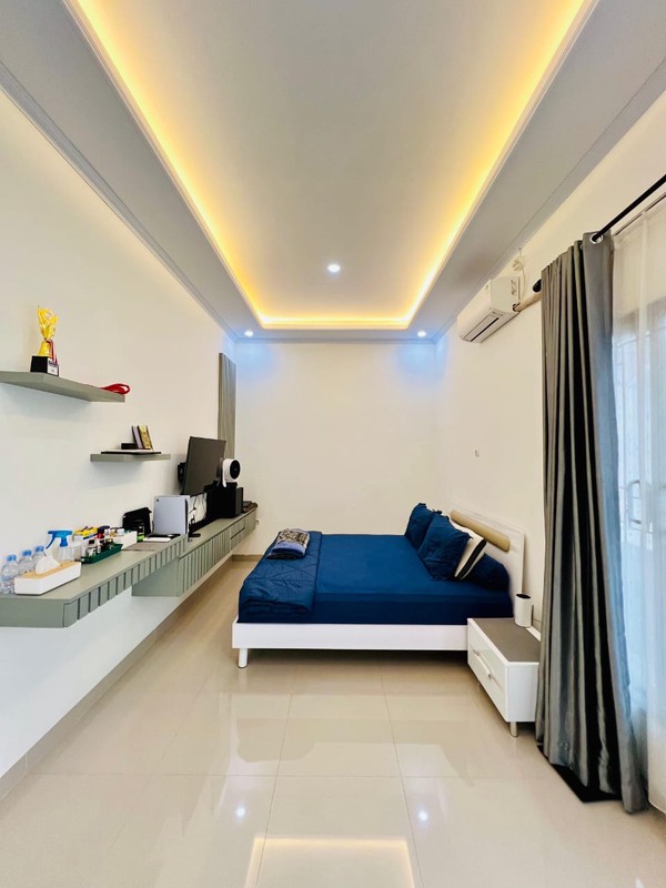 Rumah Baru 2 Setengah Lantai, Siap Huni Fully Furnished, Bebas Banjir di Cilandak Timur