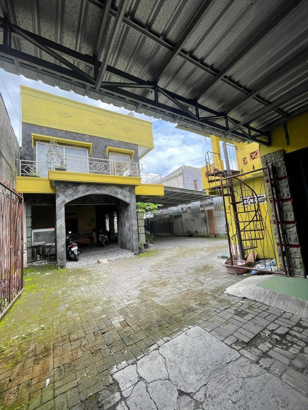 Disewakan Ruang Usaha 2 Lantai di Jl. Raya Tajem - Ideal untuk Bengkel/Car Wash