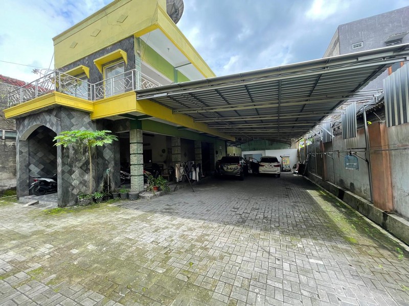 Disewakan Ruang Usaha 2 Lantai di Jl. Raya Tajem - Ideal untuk Bengkel/Car Wash