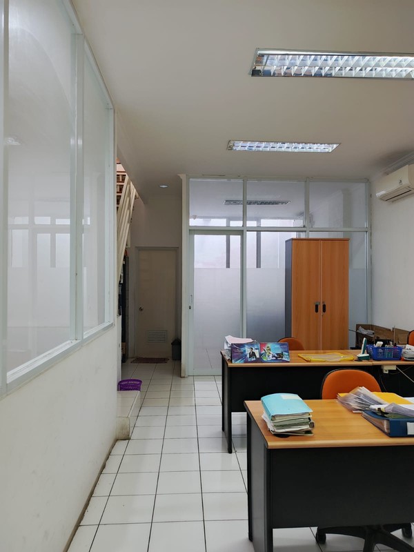 hanya 2.5M nego siapa cepat anda dapat jual cepat ruko strategis siap huni di sektor 1B blok gading serpong tangerang banten