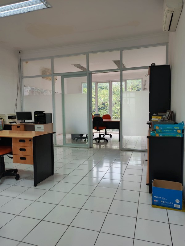 hanya 2.5M nego siapa cepat anda dapat jual cepat ruko strategis siap huni di sektor 1B blok gading serpong tangerang banten