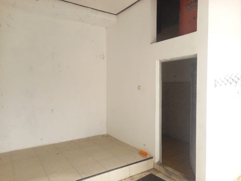 Disewakan Ruko 2 Lantai Cocok Untuk Kantor Dekat Transmart, Maguwoharjo, Depok, Sleman 
