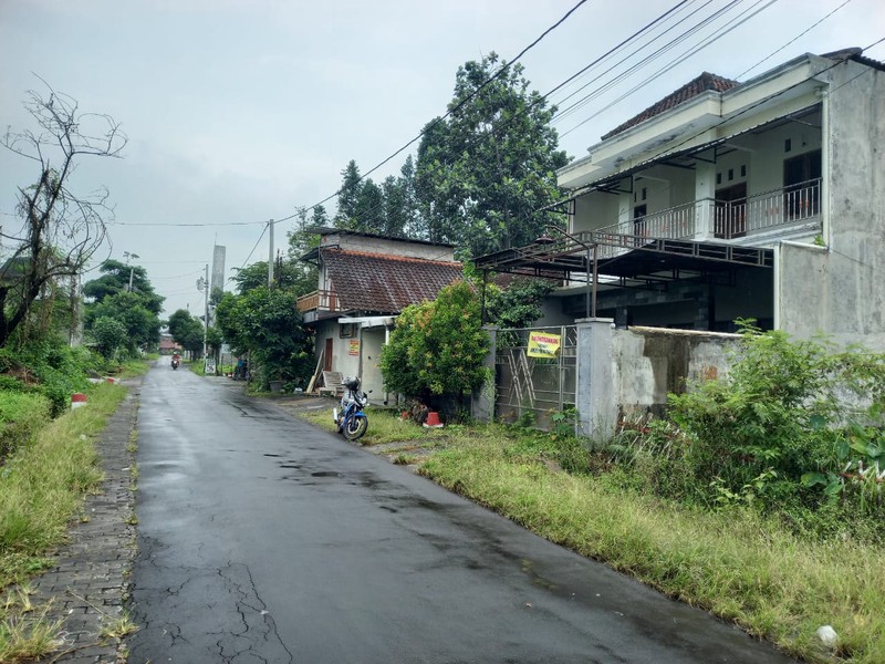 Disewakan Ruko 2 Lantai Cocok Untuk Kantor Dekat Transmart, Maguwoharjo, Depok, Sleman 