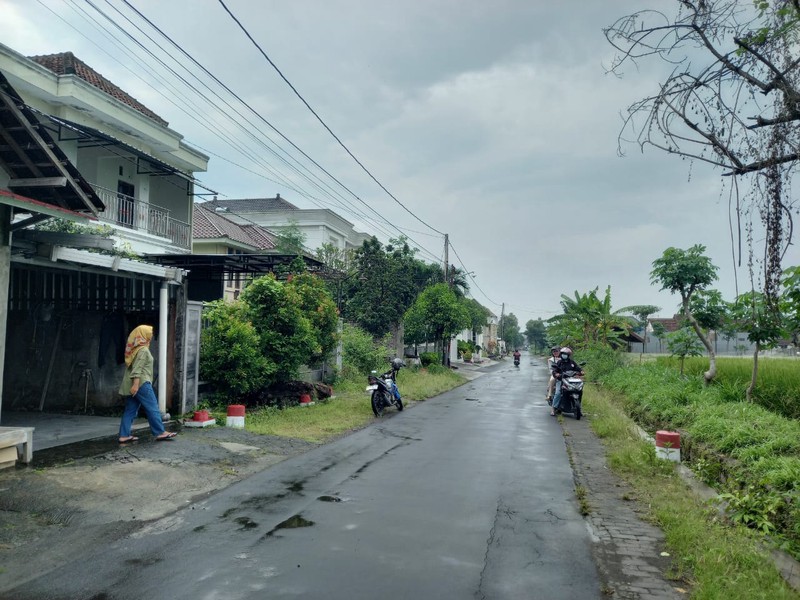 Disewakan Ruko 2 Lantai Cocok Untuk Kantor Dekat Transmart, Maguwoharjo, Depok, Sleman 