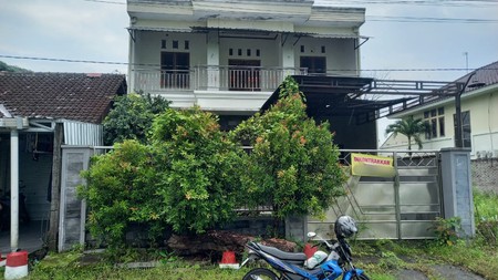 Disewakan Ruko 2 Lantai Cocok Untuk Kantor Dekat Transmart, Maguwoharjo, Depok, Sleman 