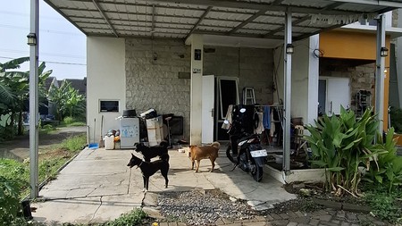 Di jual rumah 2lt driyorejo gresik