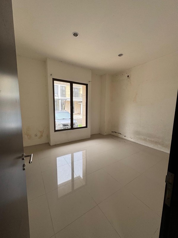 Rumah dalam Cluster Elite Citralake Sawangan Depok