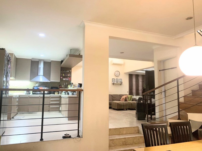 Hunian Nyaman dan Strategis di kawasan premium Vila Cinere Mas