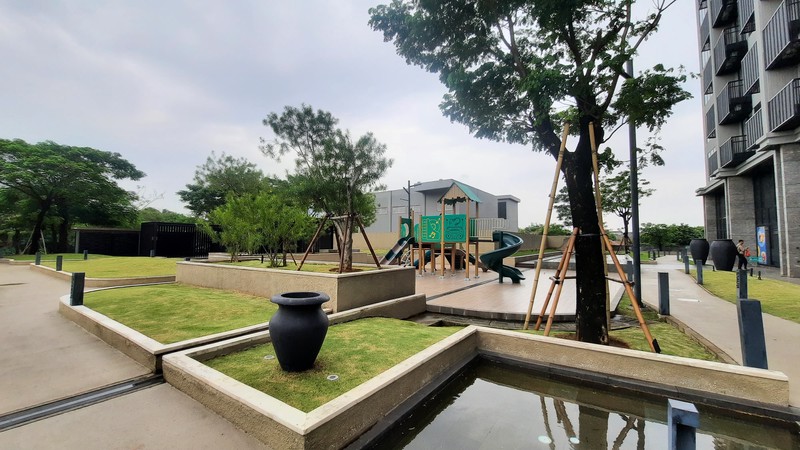 DISEWA APARTEMEN  BARU 1BR, POOL VIEW DI AREA FATMAWATI