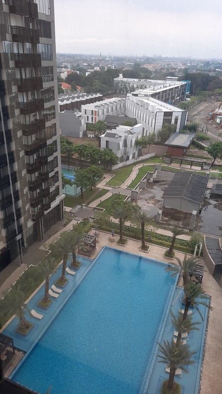 DISEWA APARTEMEN  BARU 1BR, POOL VIEW DI AREA FATMAWATI