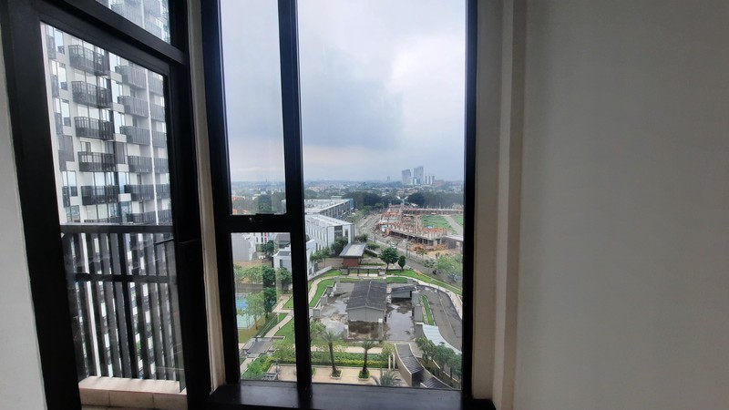 DISEWA APARTEMEN  BARU 1BR, POOL VIEW DI AREA FATMAWATI