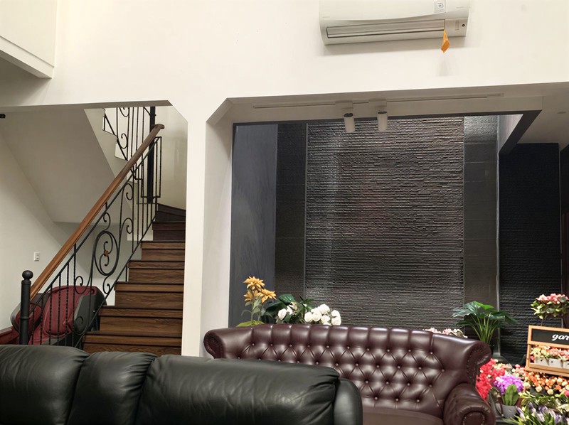 DIJUAL RUMAH MEWAH SIAP HUNI DI TAMAN ALFA INDAH JOGLO