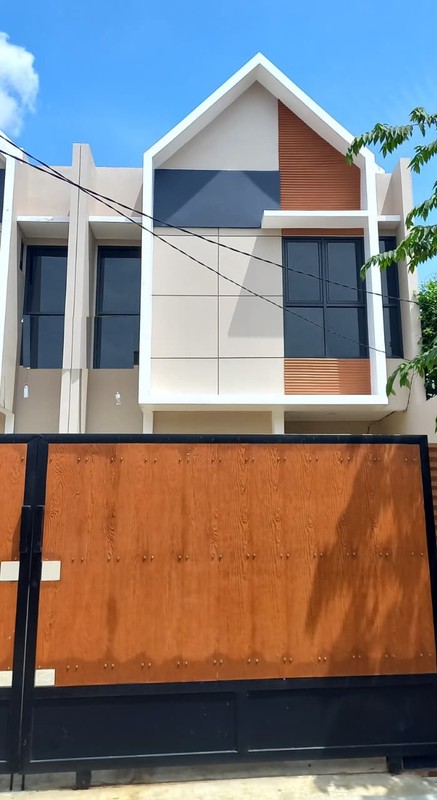 Rumah baru dibangun dg lokasi dekat dg univ Pembangunan Jaya, st Juramangu, BXC dan cluster bary Bintaro Jaya...