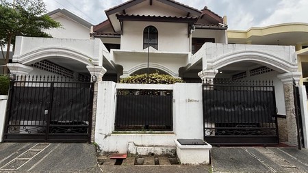 Rumah 2 Lantai, Lokasi strategis di Bintaro Sektor 3