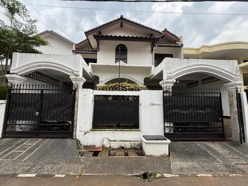 Rumah 2 Lantai, Lokasi strategis di Bintaro Sektor 3