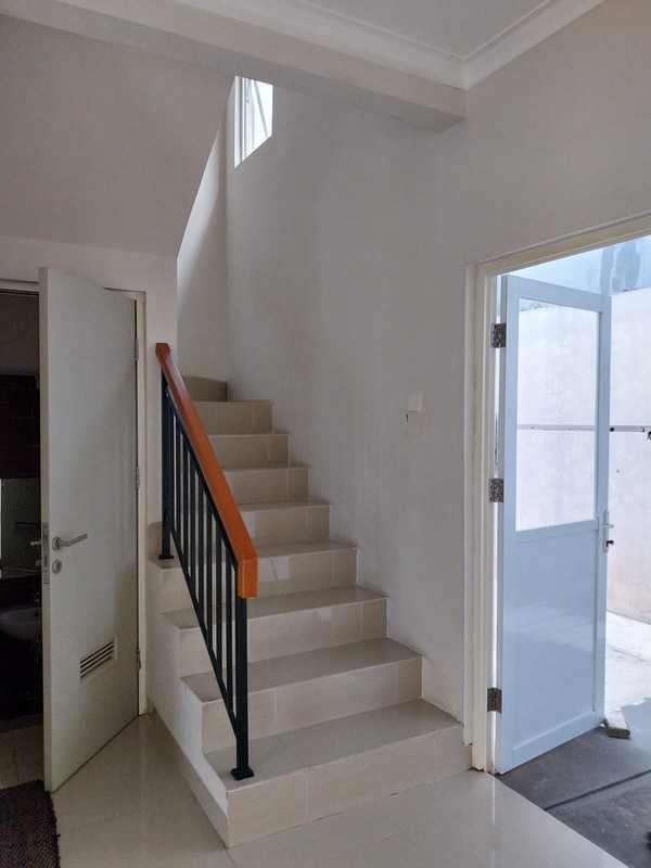 Rumah Cluster 2 Lantai Bebas Banjir Grand Wisata Mustika Jaya Bekasi