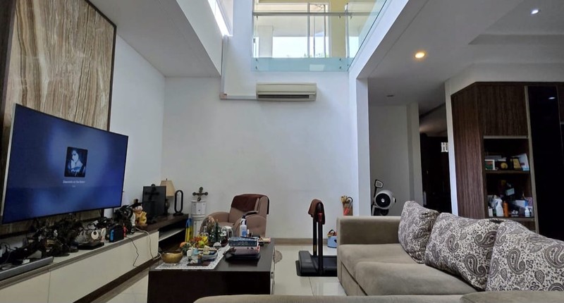 Rumah 2 lantai siap huni, semi furnished, asri, Taman Biduri, Permata Hijau , Jakarta Selatan