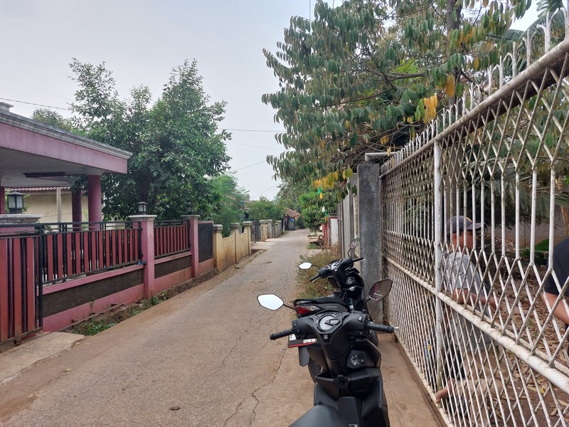 Tanah Komersial, dekat jalan transyogi, Taman Buah Mekarsari