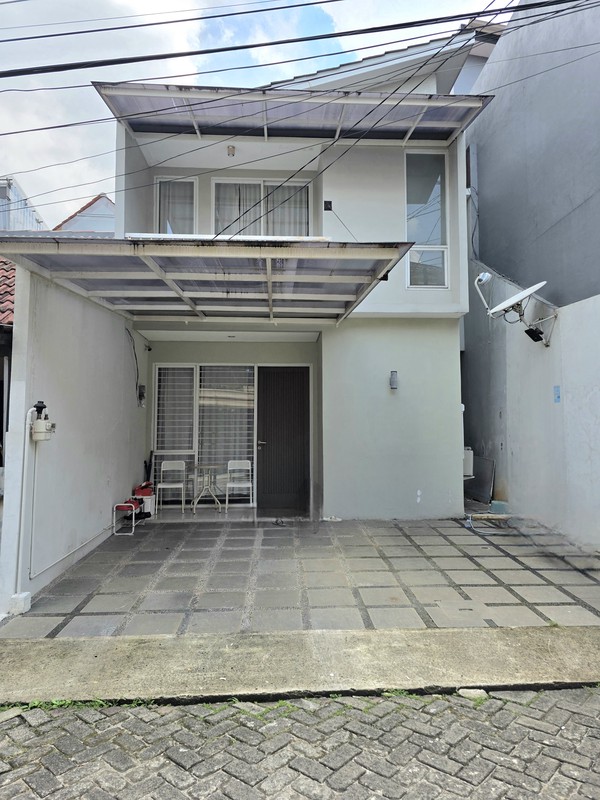 Rumah Bagus Siap Huni dan Asri di Graha Raya Bintaro Jaya Tangerang Selatan