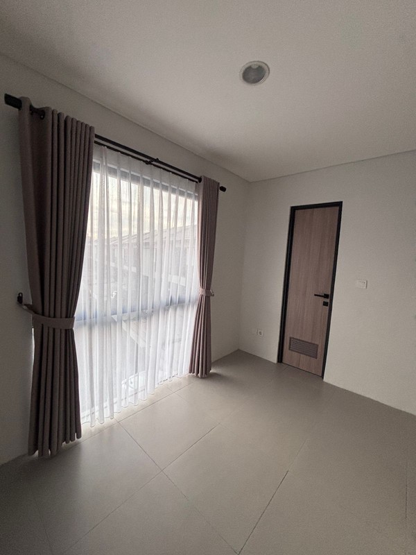 For Rent. Rumah Cantik Park Serpong Park North, dekat Gading Serpong
